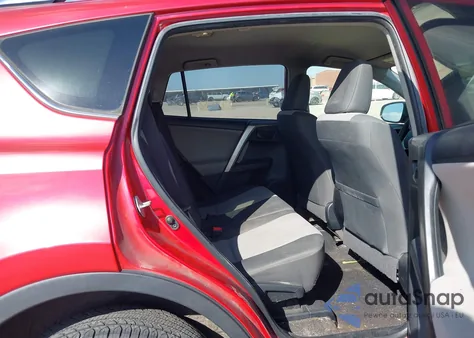 2015 Toyota Rav4 Le z USA, uszkodzony, nr VIN JTMZFREV7FJ049326